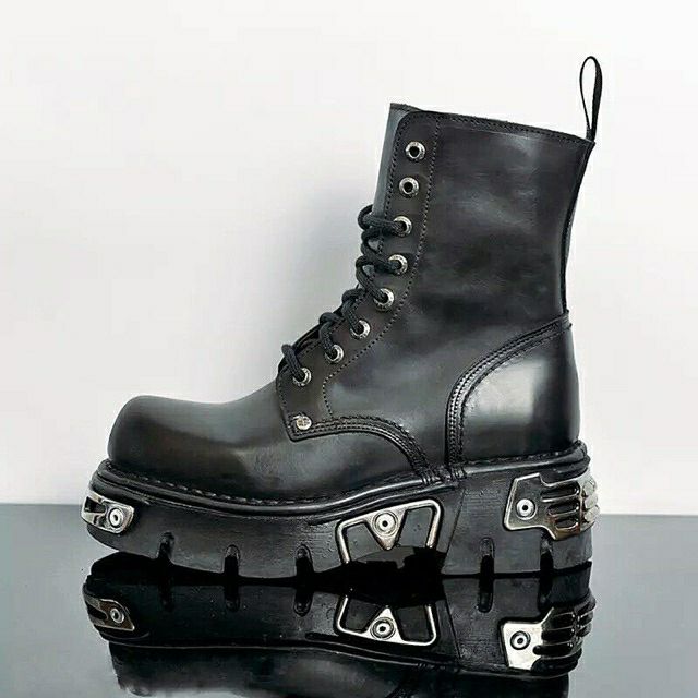 GIÀY BOOTS UNISEX ĐẾ GHIM