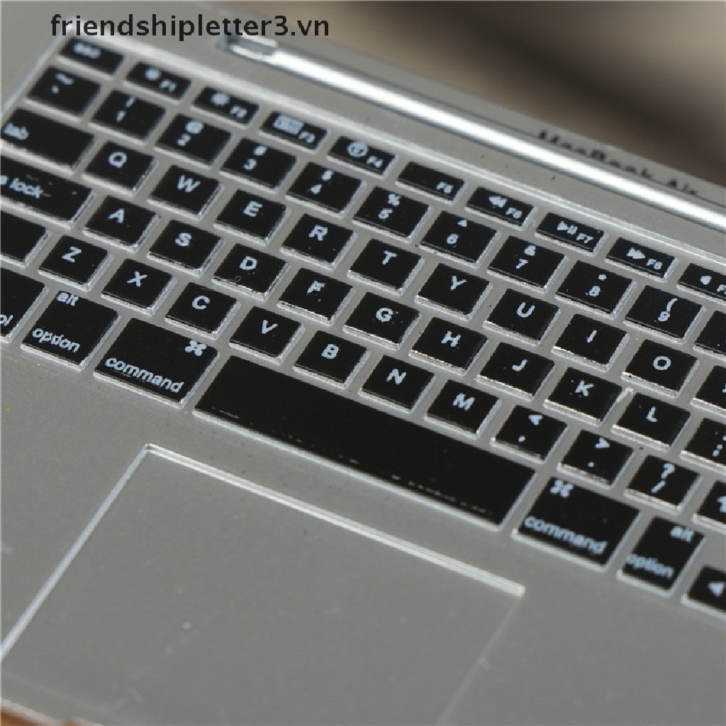 Gương trang điểm mini thiết kế hình laptop độc đáo cho bé