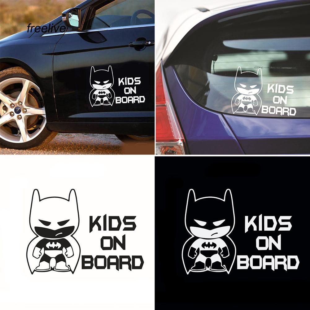 Sticker phản quang dán xe hơi hình Batman ngộ nghĩnh có chữ KIDS ON BOARD tiện dụng