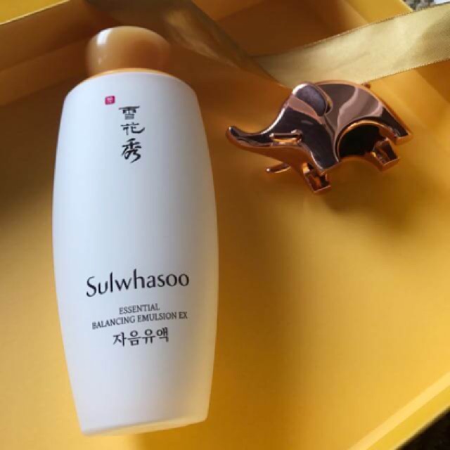 Nước hoa hồng + Sữa dưỡng trắng da, cấp ẩm, ngăn lão hoá Sulwhasoo Essential Balancing Emulsion EX 15ml | BigBuy360 - bigbuy360.vn