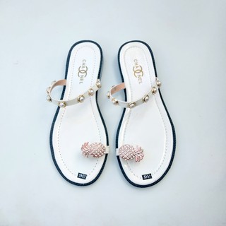 Dép xỏ ngón đính trái thơm
