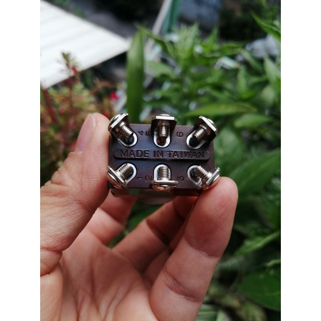 Công tắc gạt 6 chân 3 vị trí on off on 1322 15A-250vac made in taiwan, 6 chân 2 vị trí 1321