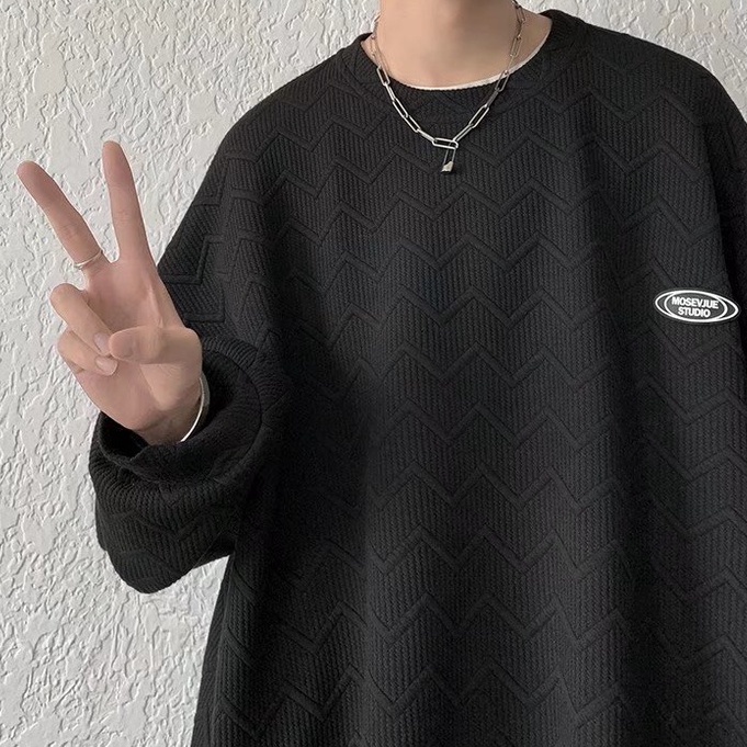 Áo thun tay dài cổ tròn dáng rộng màu trơn phối họa tiết thời trang Hàn Quốc cho nam