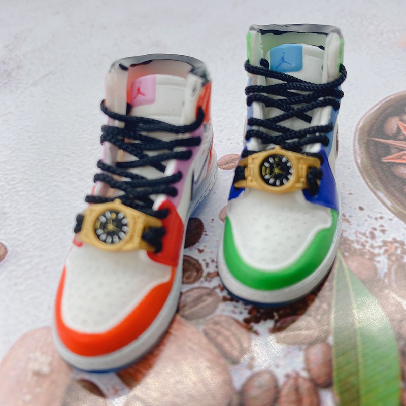 Móc Khóa Giày Sneaker Mini Melody Ehsani x Air Jordan 1 Mid “Fearless” (Tặng Box)