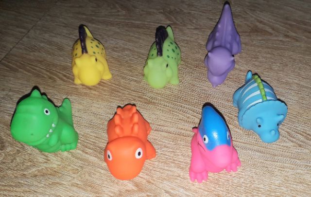 Sét 7 chú khủng long chít chít bằng cao su rất đẹp