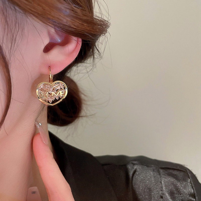 Khuyên Tai Hình Hoa Trái Tim Đính Đá Zircon Màu Hồng Mới Mùa Hè Cho Nữ