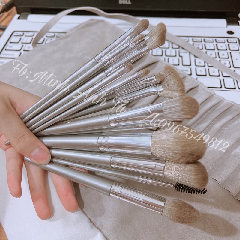 Bộ Cọ trang điểm 14 Cây Kèm Bao Da Lộn Sang Chảnh chất lông thú siêu mềm mịn