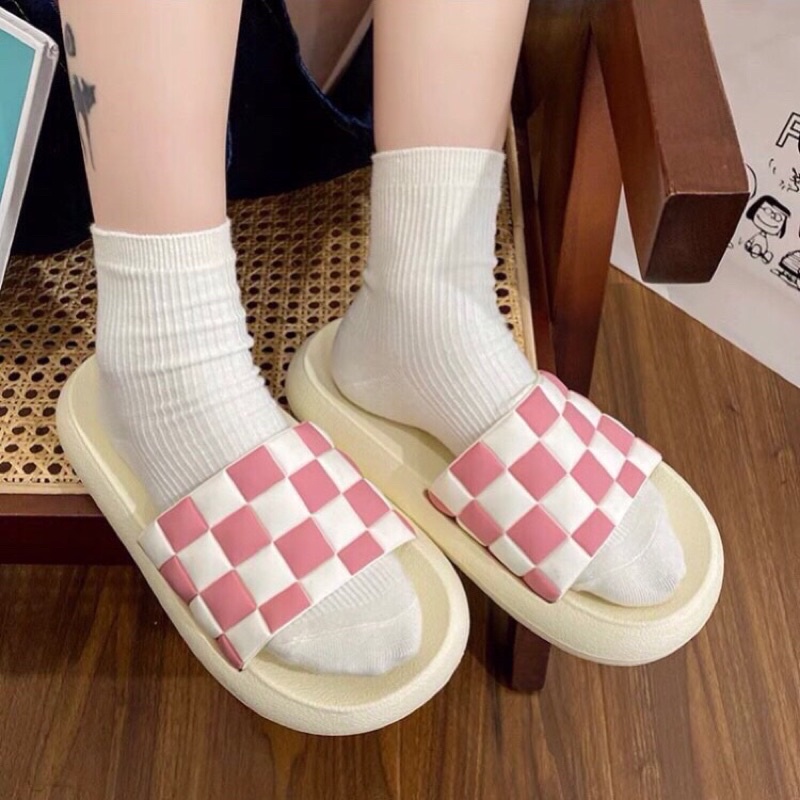 Dép quai ngang nữ Ô VUÔNG đế bánh mỳ siêu êm chống trơn