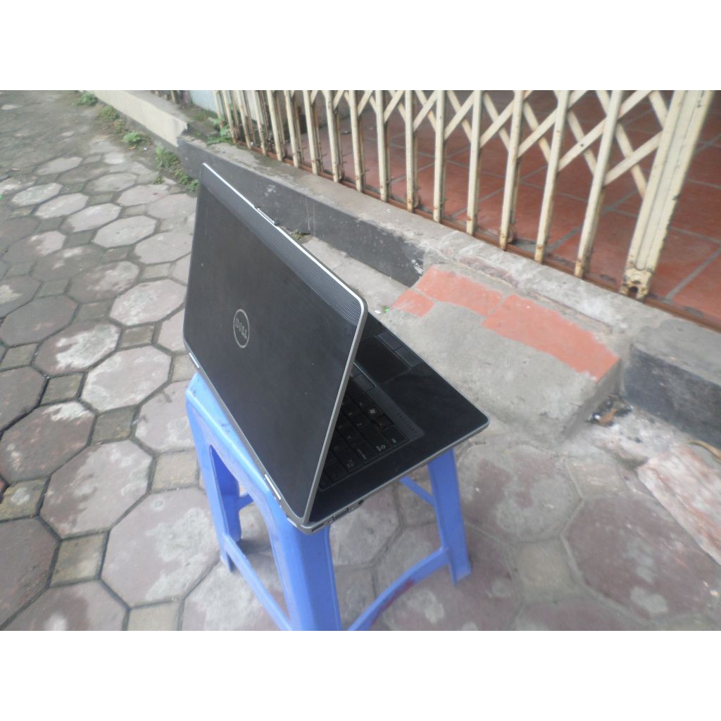 laptop cũ, dell latitude e6430, intel core i5 3320, vỏ hợp kim chắc khỏe , cấu hình cao