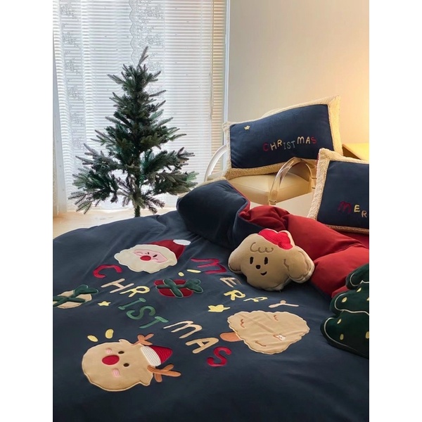 Bộ chăn ga gối nỉ nhung cao cấp Santa Claus Merry Christmas tặng kèm gối trang trí