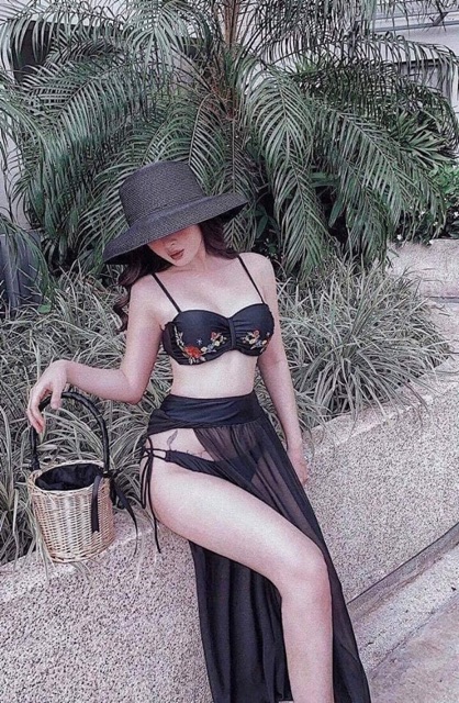 Bikini kèm voan lưới