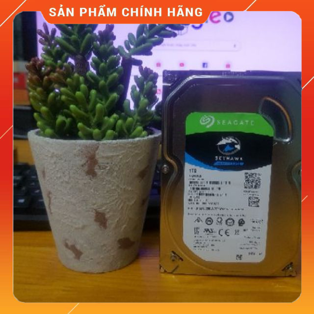 Ổ cứng HDD Seagate Skyhawk 1TB 3.5'' ST1000VX005 (Chuyên dụng cho Camera) - Hàng chính hãng