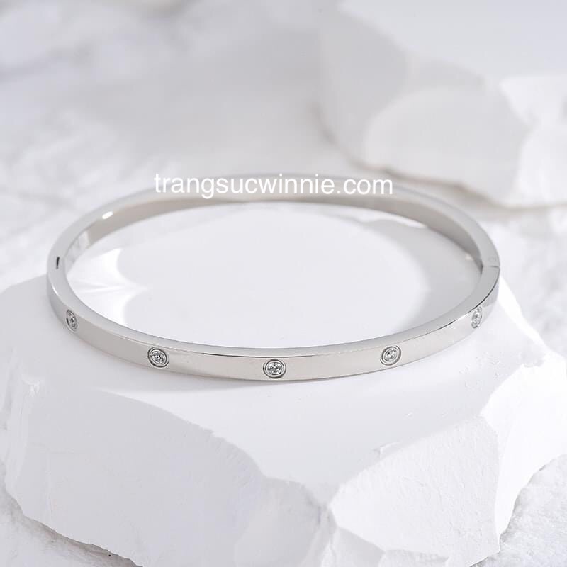Vòng tay nữ titan love mảnh bạc