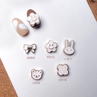 charm xinh trang trí móng bán lẻ
