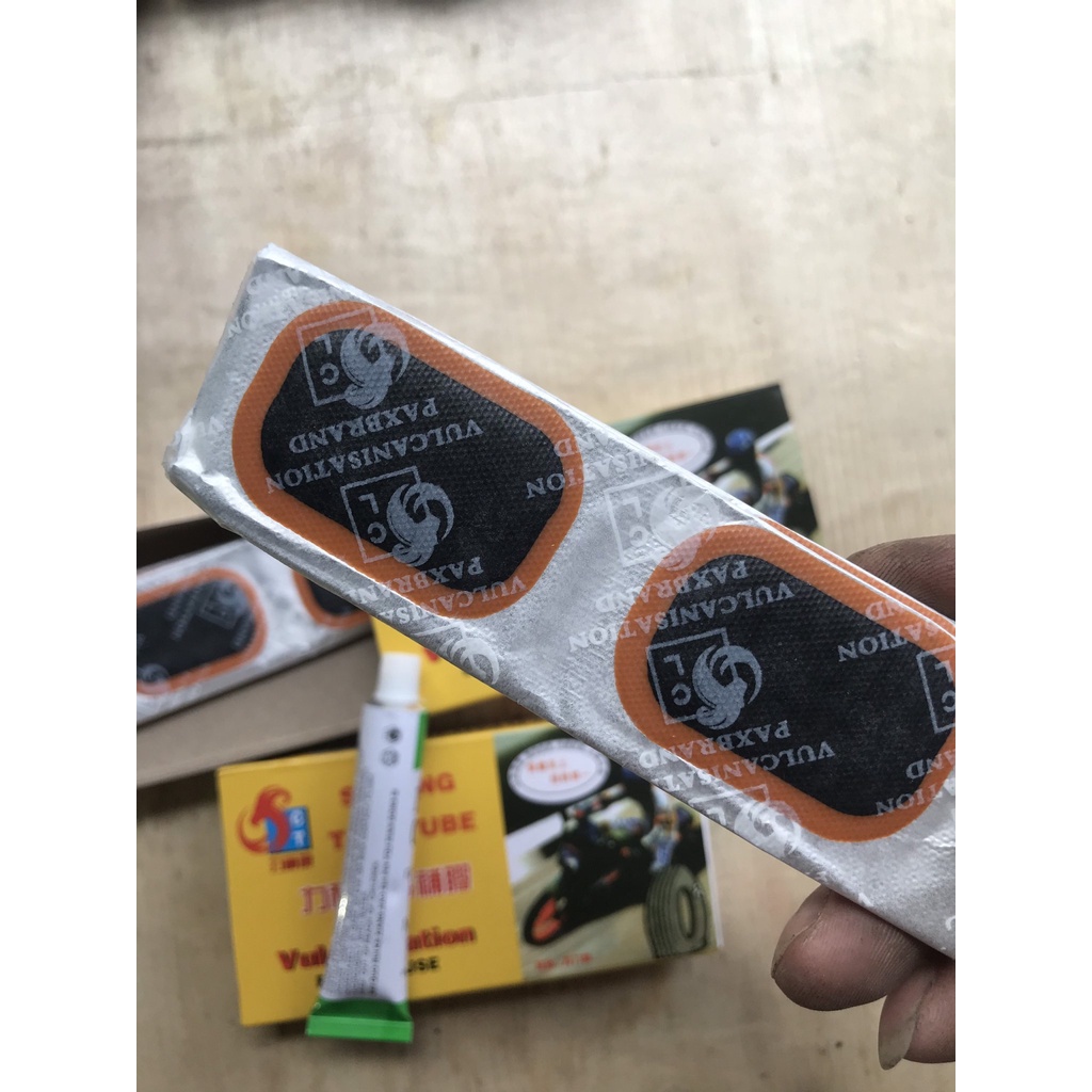 HỘP Bộ 24 Miếng Vá Xe Đạp + 1 Tuýp Keo Dán Cao Su