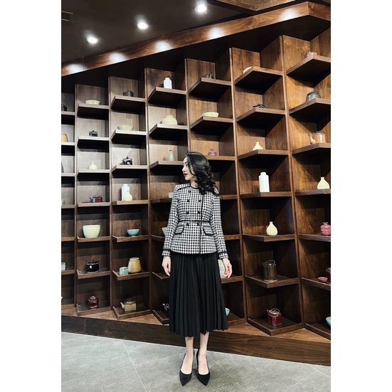 Áo Khoác Dạ Tweed Nữ Công Sở Dài Tay NKN Tracy Thiết Kế Basic Thanh Lịch Sang Trọng, Chất Liệu Tweed Cao Cấp