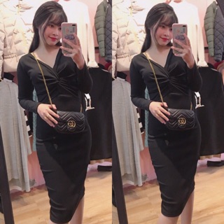 Váy body xoắn ngực