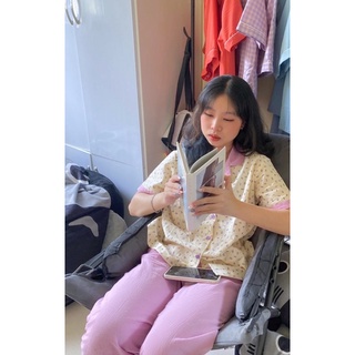 Set đồ bộ mặc nhà pijama phối màu tím cà nền hoa lê tay ngắn quần dài chất thô đũi cara