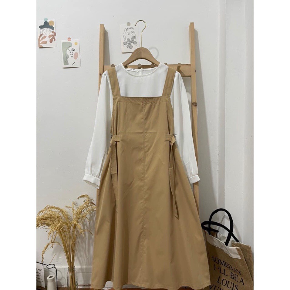 Set váy yếm kèm áo sơ mi trắng dài tay chiết eo xinh xắn phong cách vintage Sollle