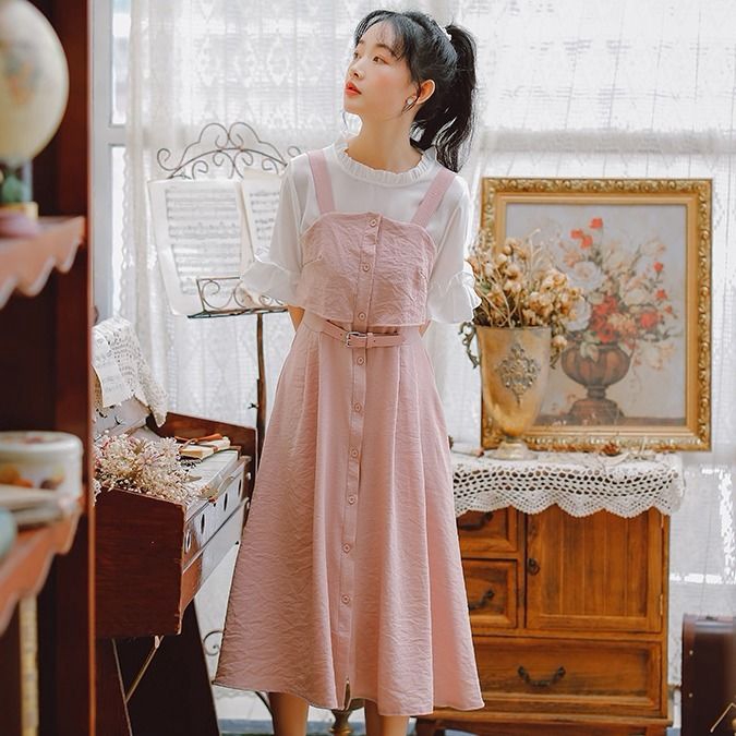 Đầm hai dây phong cách trẻ trung cho nữ | BigBuy360 - bigbuy360.vn