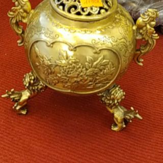 Lư xông trầm bằng đồng