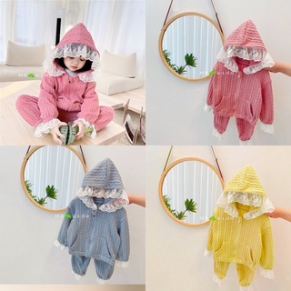 Bộ len pha ren siêu xinh cho bé gái