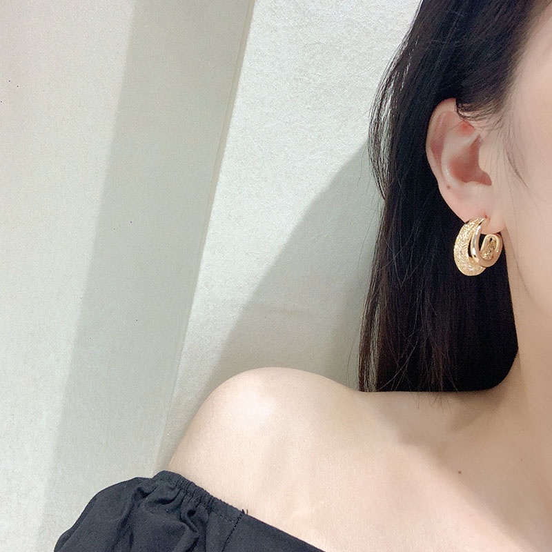 Bông Tai Kim Loại Mạ Bạc 925 Phong Cách Hàn Quốc Sang Trọng