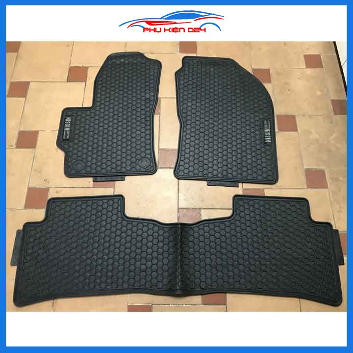 Thảm lót sàn cao su cho xe Cross 2020-2021-2022 hàng chuẩn theo xe chịu lực tốt