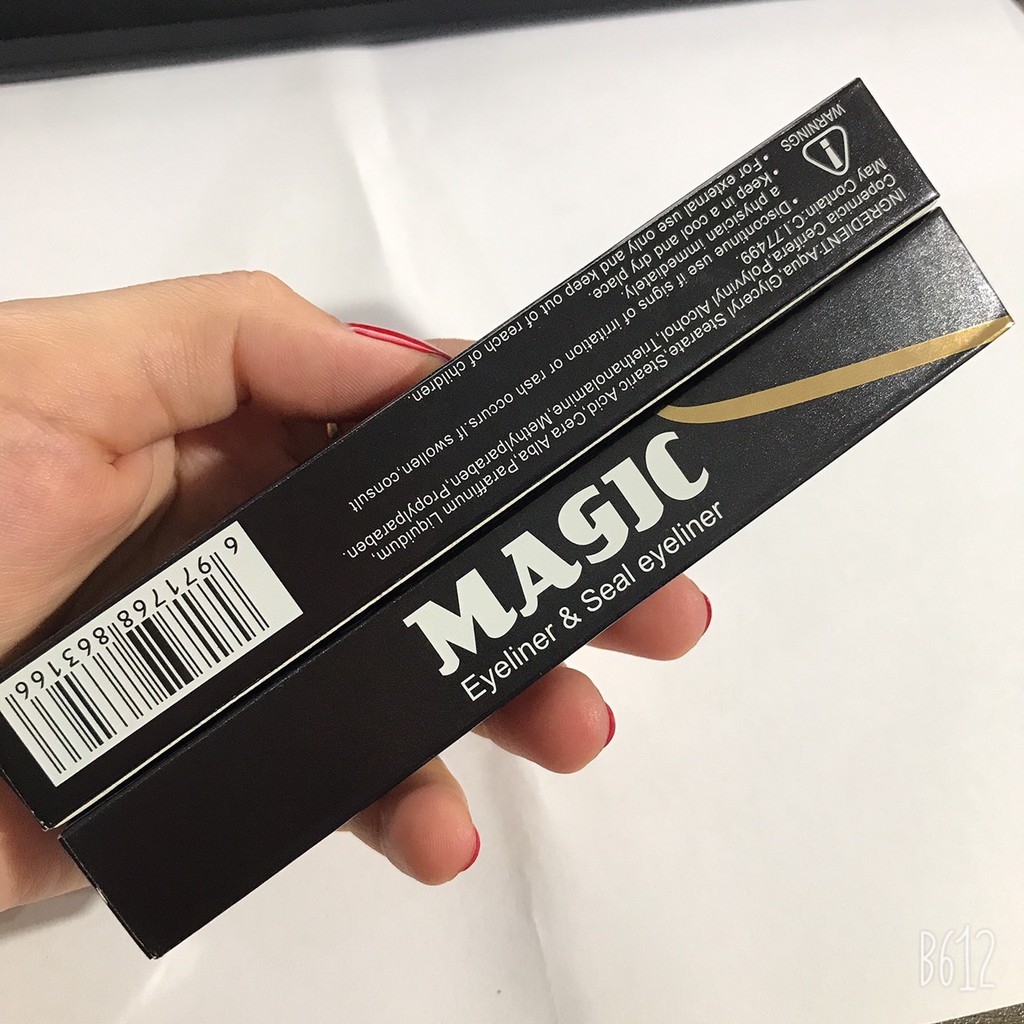 Bút kẻ mắt 2 đầu trang điểm thần thánh