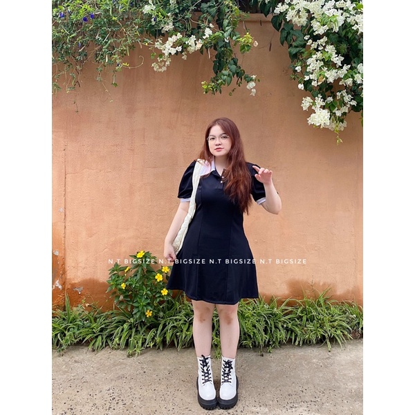 Đầm polo cổ trắng
