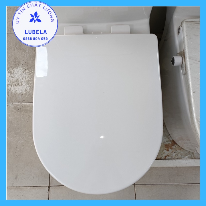 Nắp bồn cầu rơi êm.  nap bon cau chu U. Bảo hành 12 tháng
