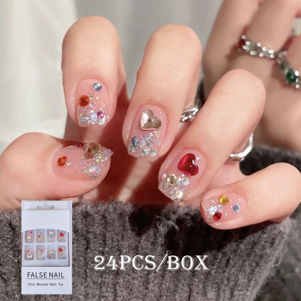 Bộ Móng Tay Giả Che Phủ Toàn Diện Họa Tiết Trái Tim Xinh Xắn