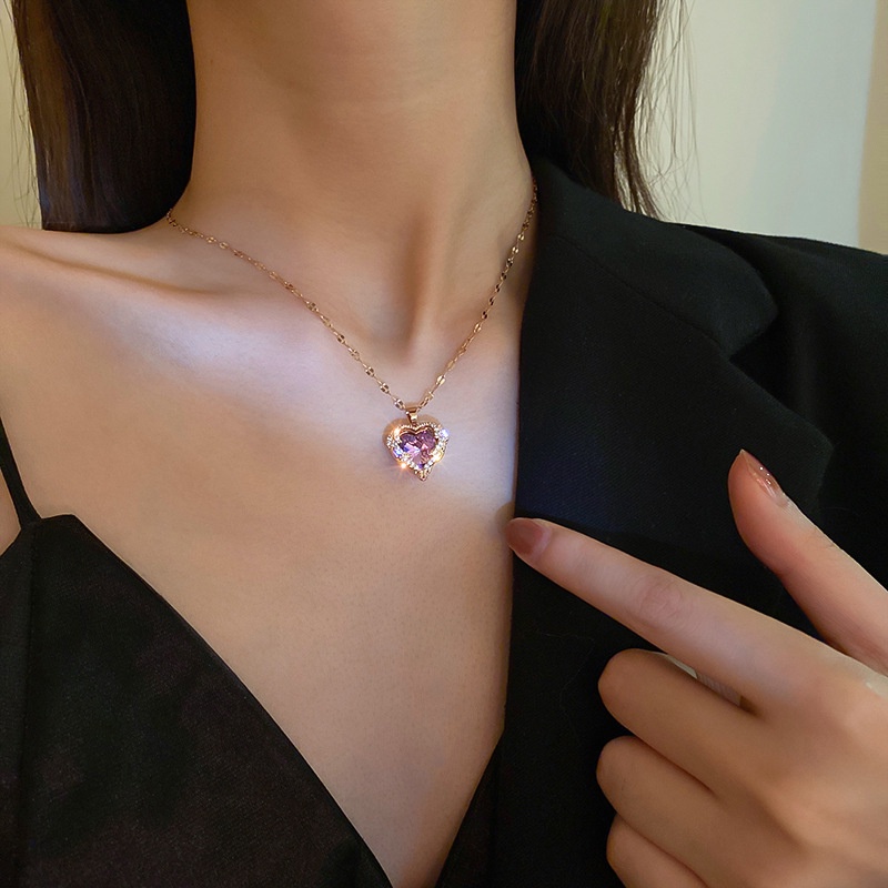 Dây chuyền titan nữ vòng cổ TITAN KHÔNG GỈ mạ vàng 18k mặt đá pha lê đổi màu hình trái tim sang trong mẫu mới 2021