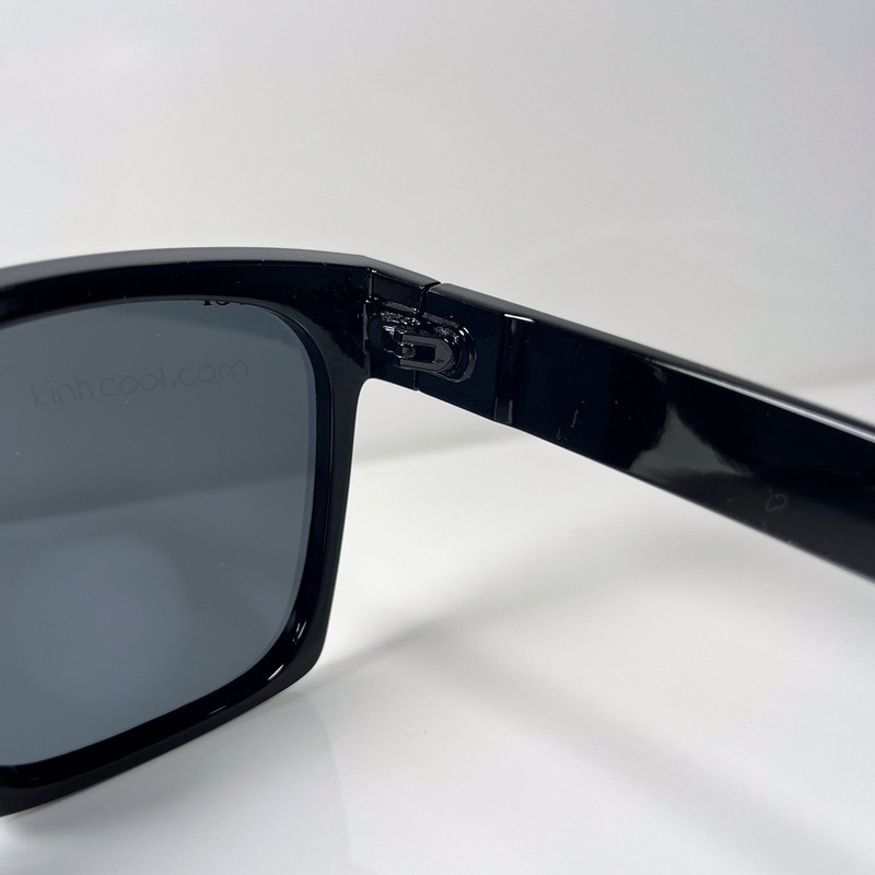 Kính mát nữ GUCCI 5006, gọng kính trơn màu đen bóng