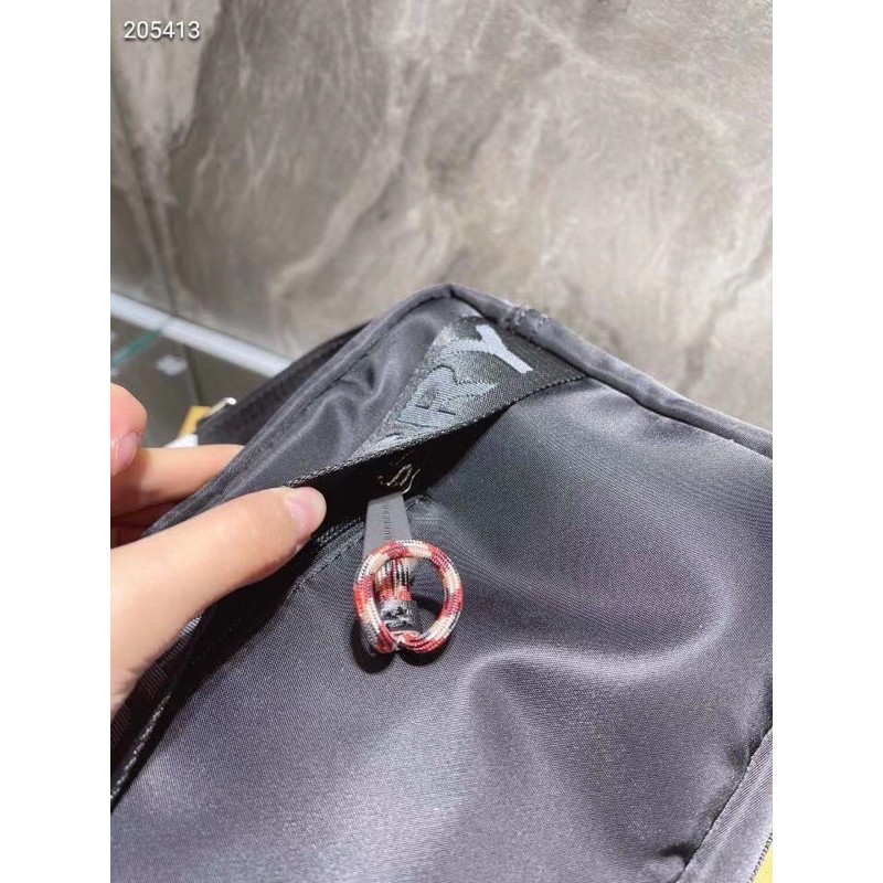 Túi đeo chép BUBERRY cao cấp