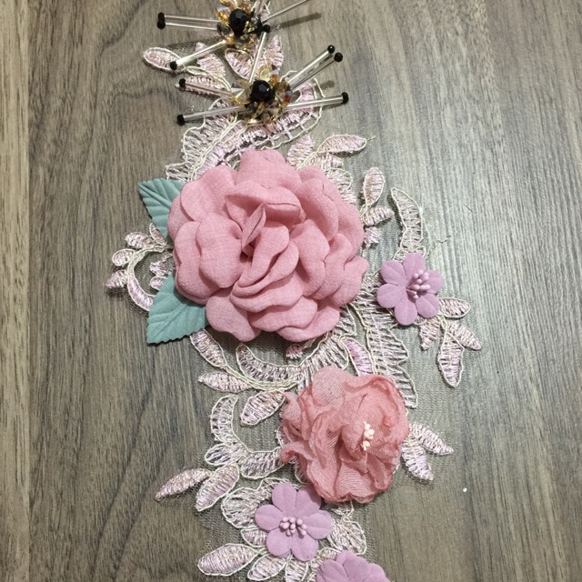 Tấm ren hoa 3D áo dài