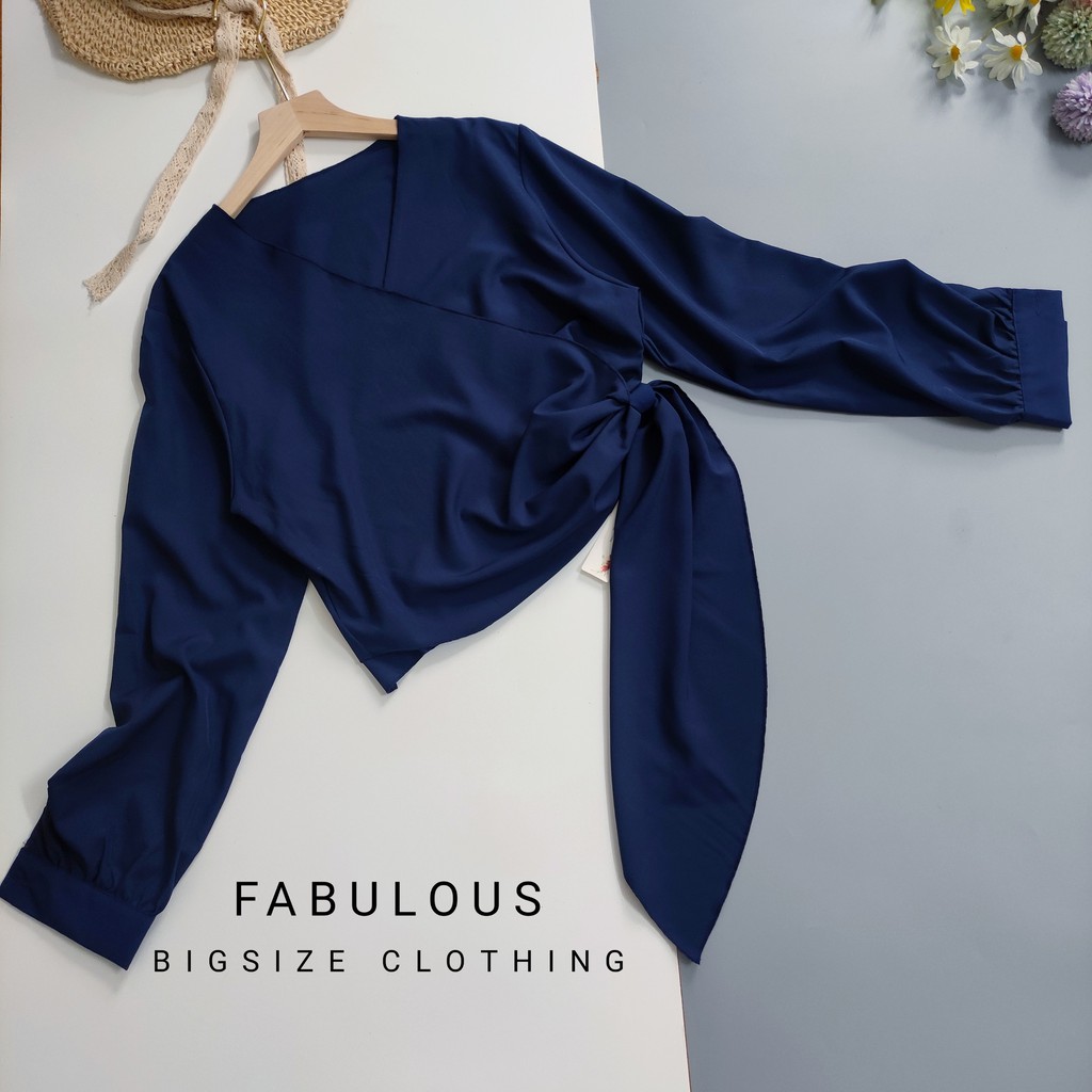 BIGSIZE Áo kiểu cổ V cách điệu chất lụa Fabulous Bigsize