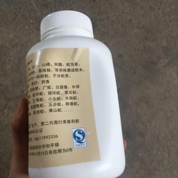 Thuốc dụ rắn mồi siêu nhậy y hình giá rẻ