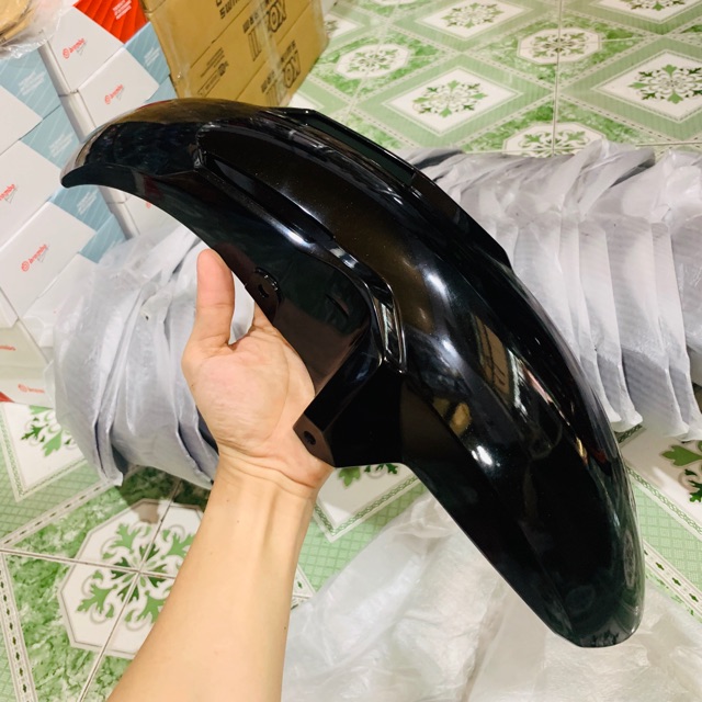 Dè trước Satria đen bóng