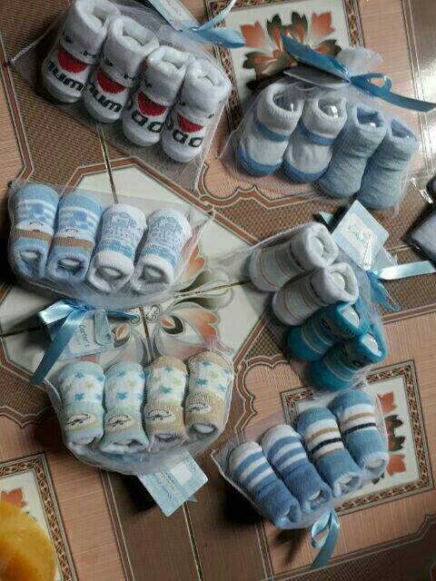 Combo 2 đôi tất hộp quà Carter sơ sinh