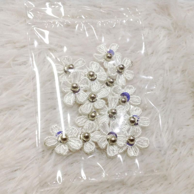 Set 15 hoa mai thêu đính cườm bạc kim sa dễ thương kết trang trí áo dài váy đầm