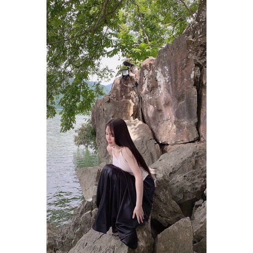 Váy Đụp Áo Yếm Chụp Sen/ 2 Màu Trắng Đen/ Ảnh Thật Của Shop