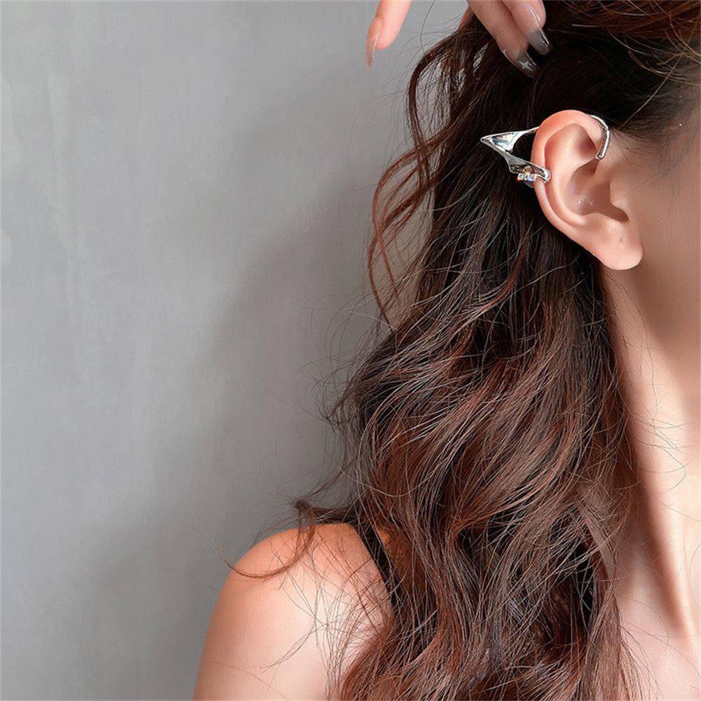 Khuyên vành tai không xỏ lỗ phong cách thời trang cho nữ