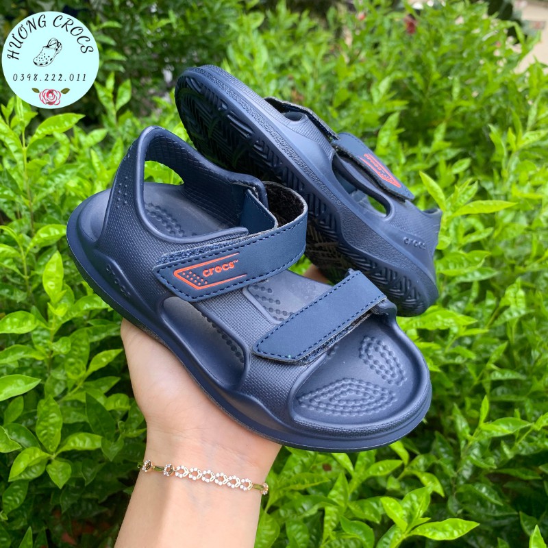 Sandal Swiftwater Cross trẻ em màu xanh navy, sandal nhựa đi mưa, chống trơn trượt cho bé