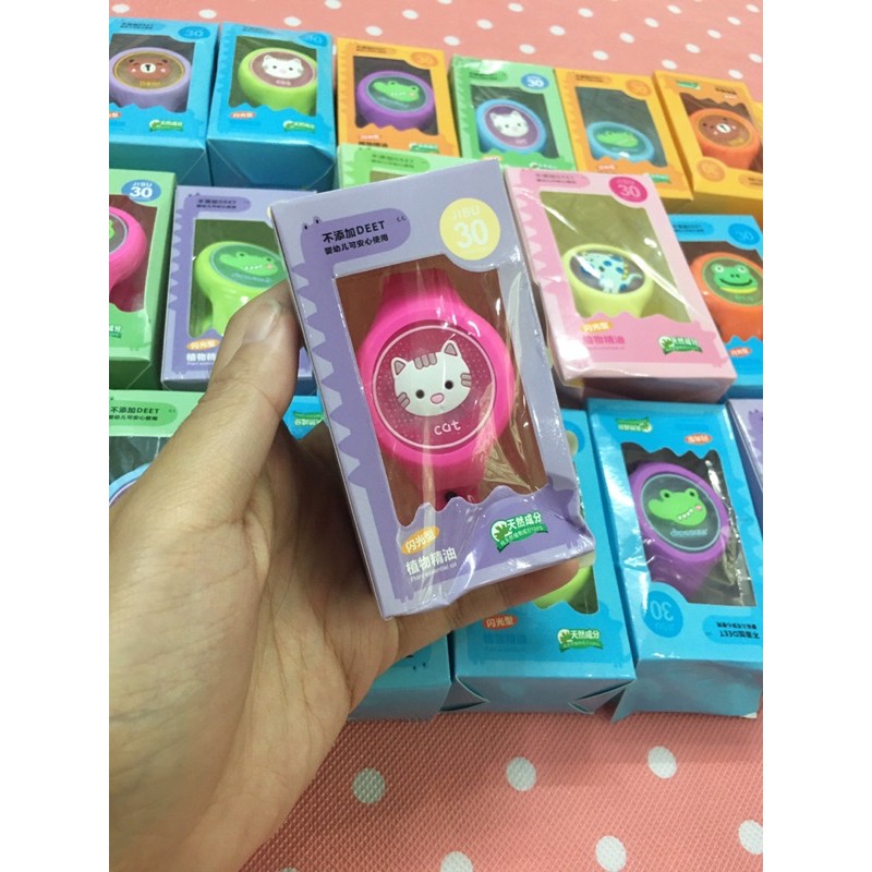 Vòng đeo silicone  cho bé