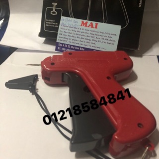 Súng gắn mác áo hộp đen chữ trắng