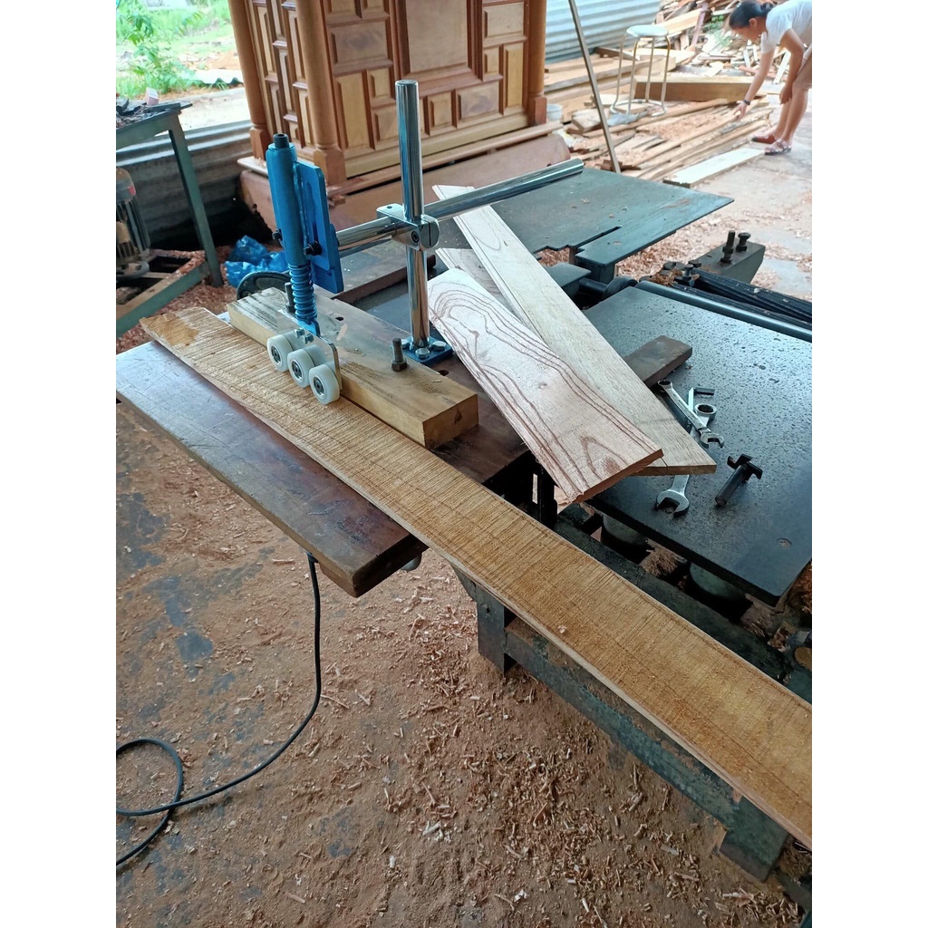 Bộ Cữ Tỳ Phôi 3 Con Lăn sử dụng để làm cữ tỳ, đè, giữ phôi xuống mặt bàn làm việc giúp tăng độ an toàn