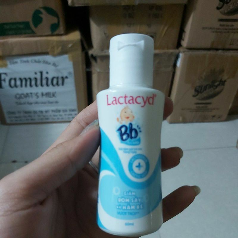 60ml - Sữa tắm gội LACTACYD EXTRA MILKY cho bé