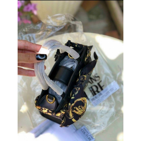 Versace Auth phối nơ siêu sang