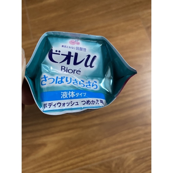 Sữa tắm Biore cho người lớn và trẻ em nội đia Nhật 340ml